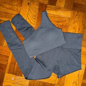Charcoal Gray Ribbed Sports Bra and Leggings Set
